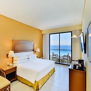 Quarto de casal com vista para o oceano